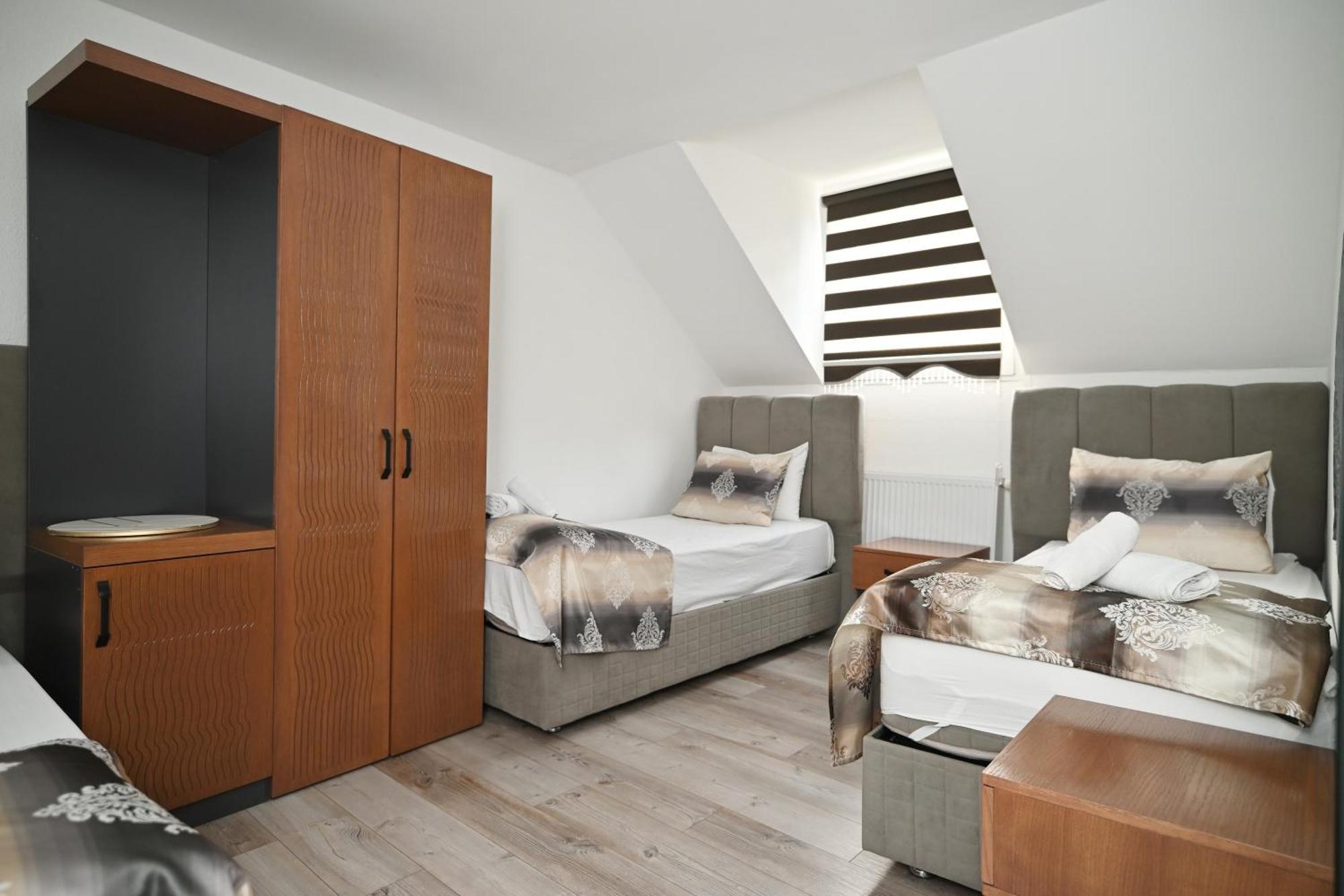 Kispet Deluxe Hotels&Suites オーバーハウゼン エクステリア 写真